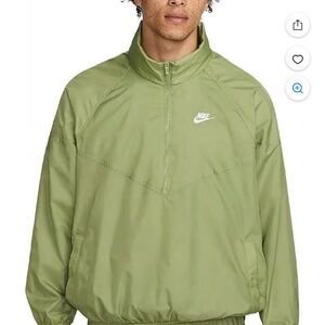 Nike Men's Light Green Windbreaker